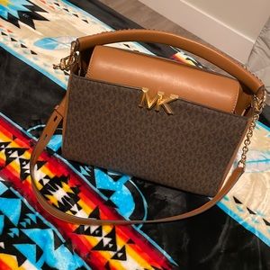 Micheal Kors Purse